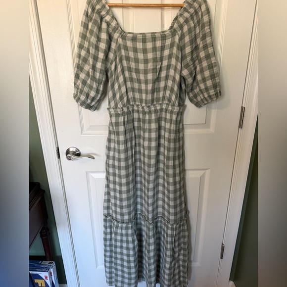 UpWest Dresses & Skirts - UpWest Green and White Checkered Maxi Dress